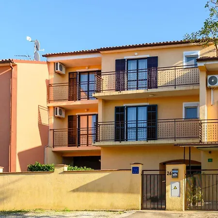 Apartments Silvana 74 Pula Exterior photo