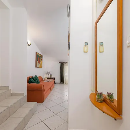 Apartments Silvana 74 Pula Exterior photo