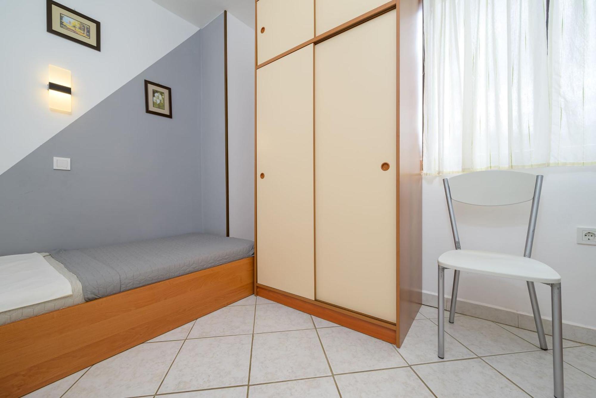 Apartment Silvana 74 *